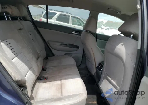 2018 Kia Sportage Lx z USA, uszkodzony, nr VIN KNDPMCAC9J7464698